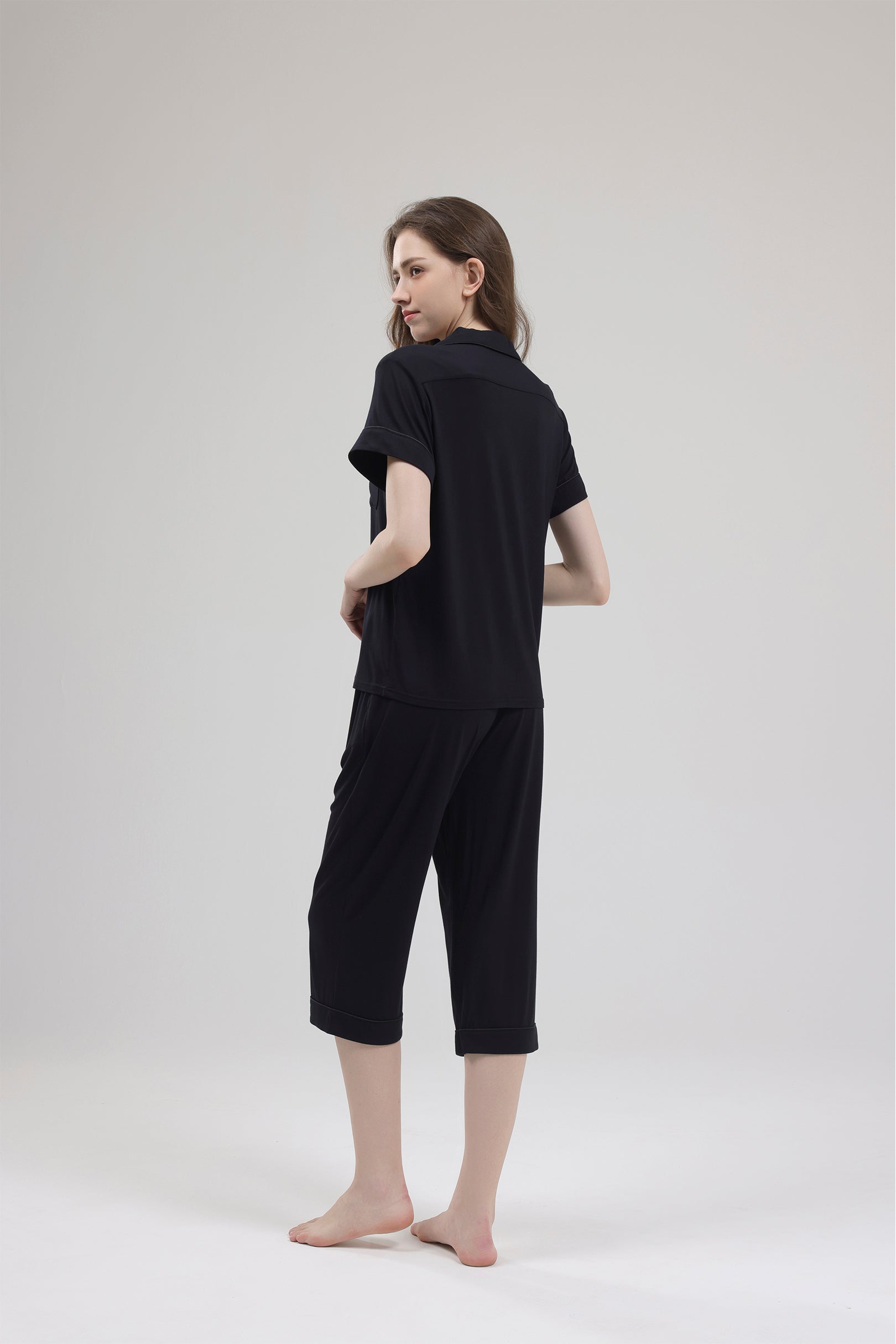 Signature Cropped Pyjamas Set in Noir