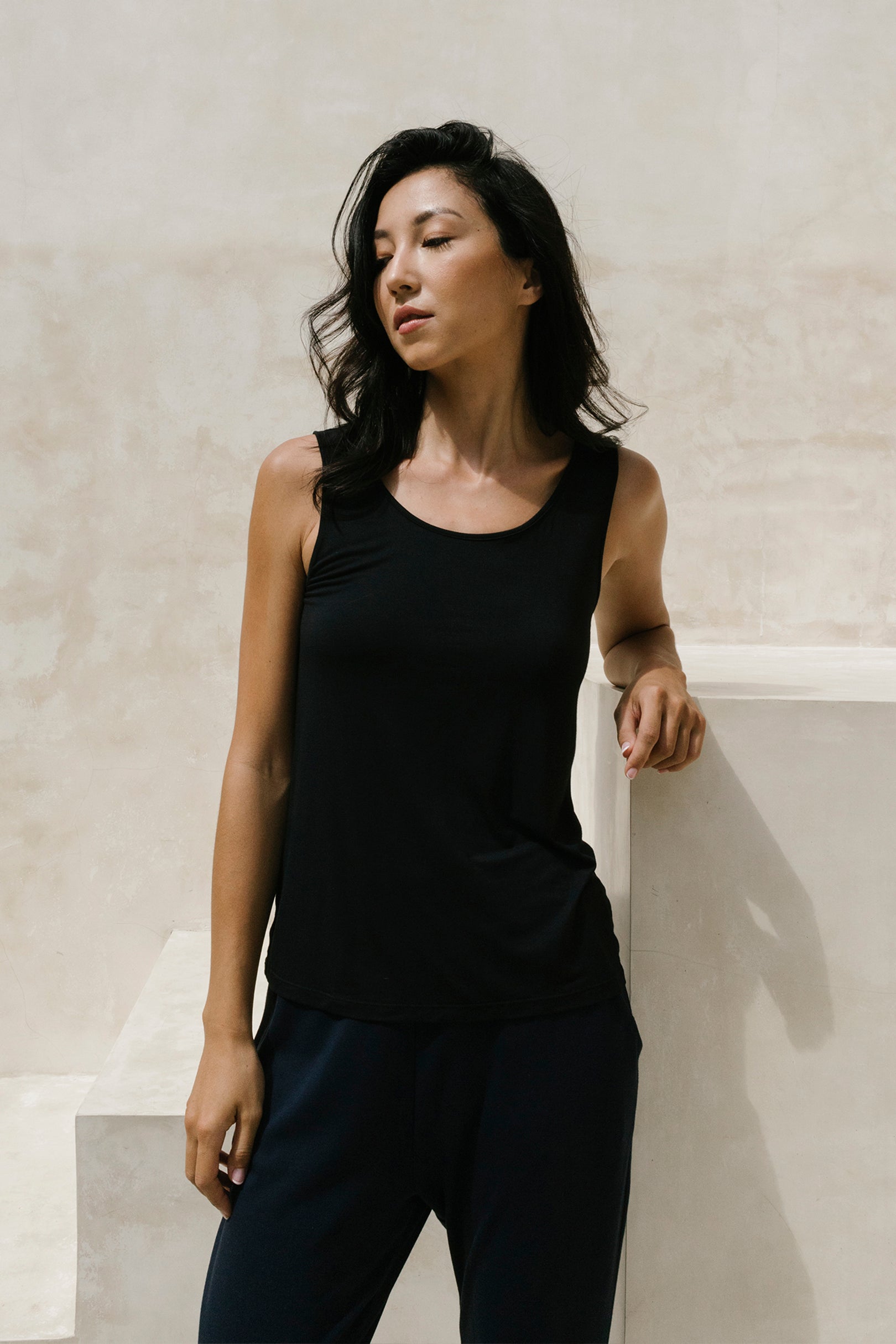 Lounge Tank Top in Noir