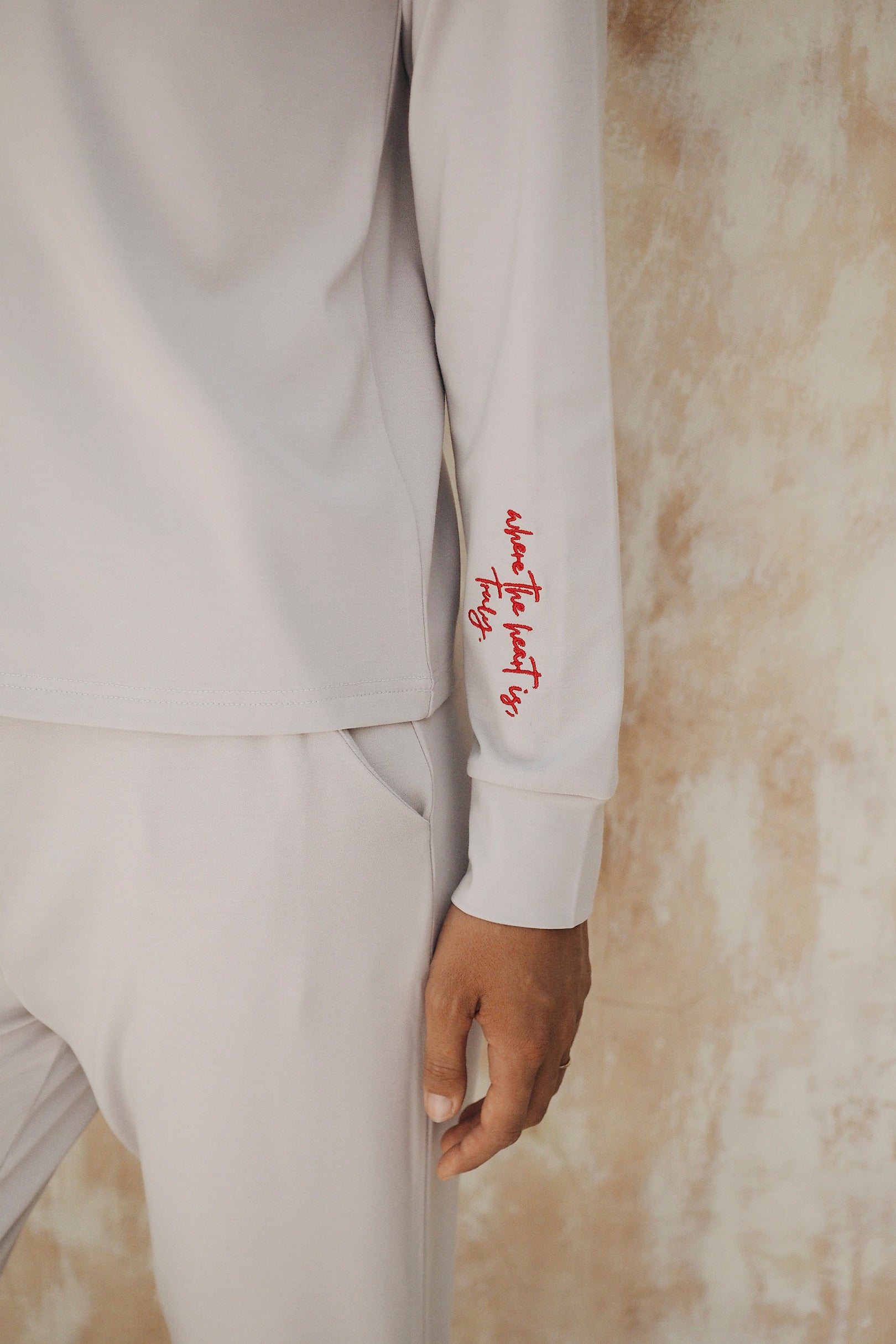 AirMode Pullover Crew in Cloud Grey Heart