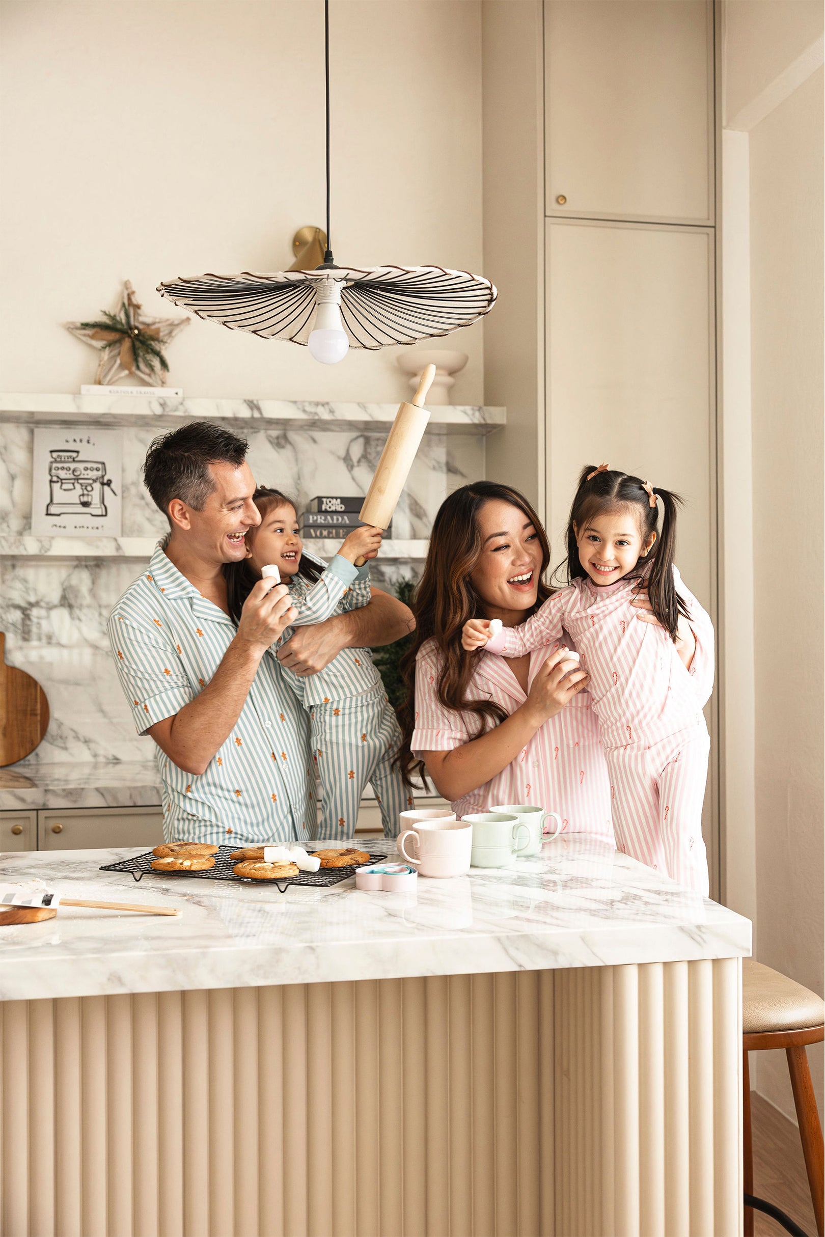 Men's Signature Pyjamas Shirt in Gingerbread Lane