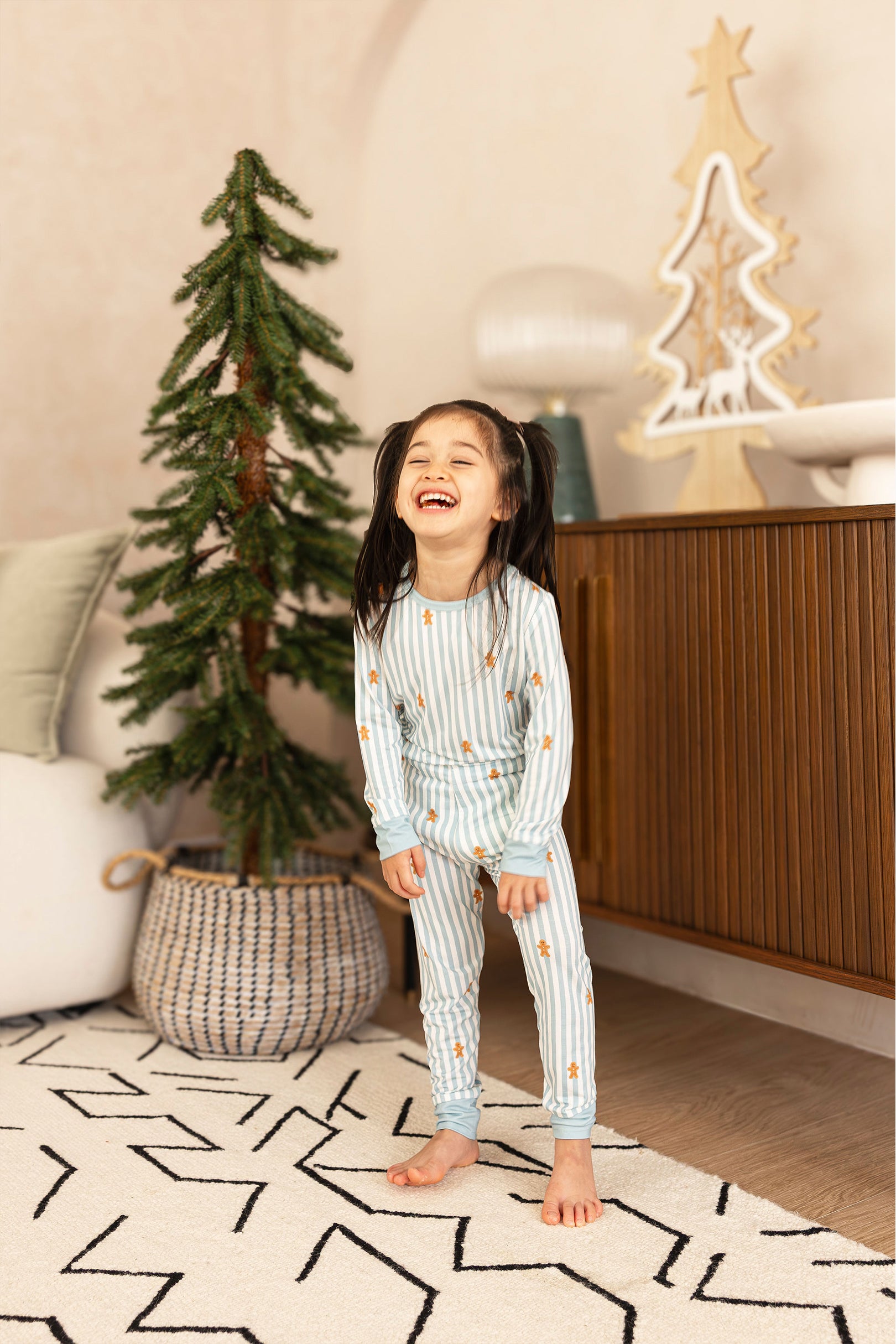 Kids Long Pyjamas Set in Gingerbread Lane