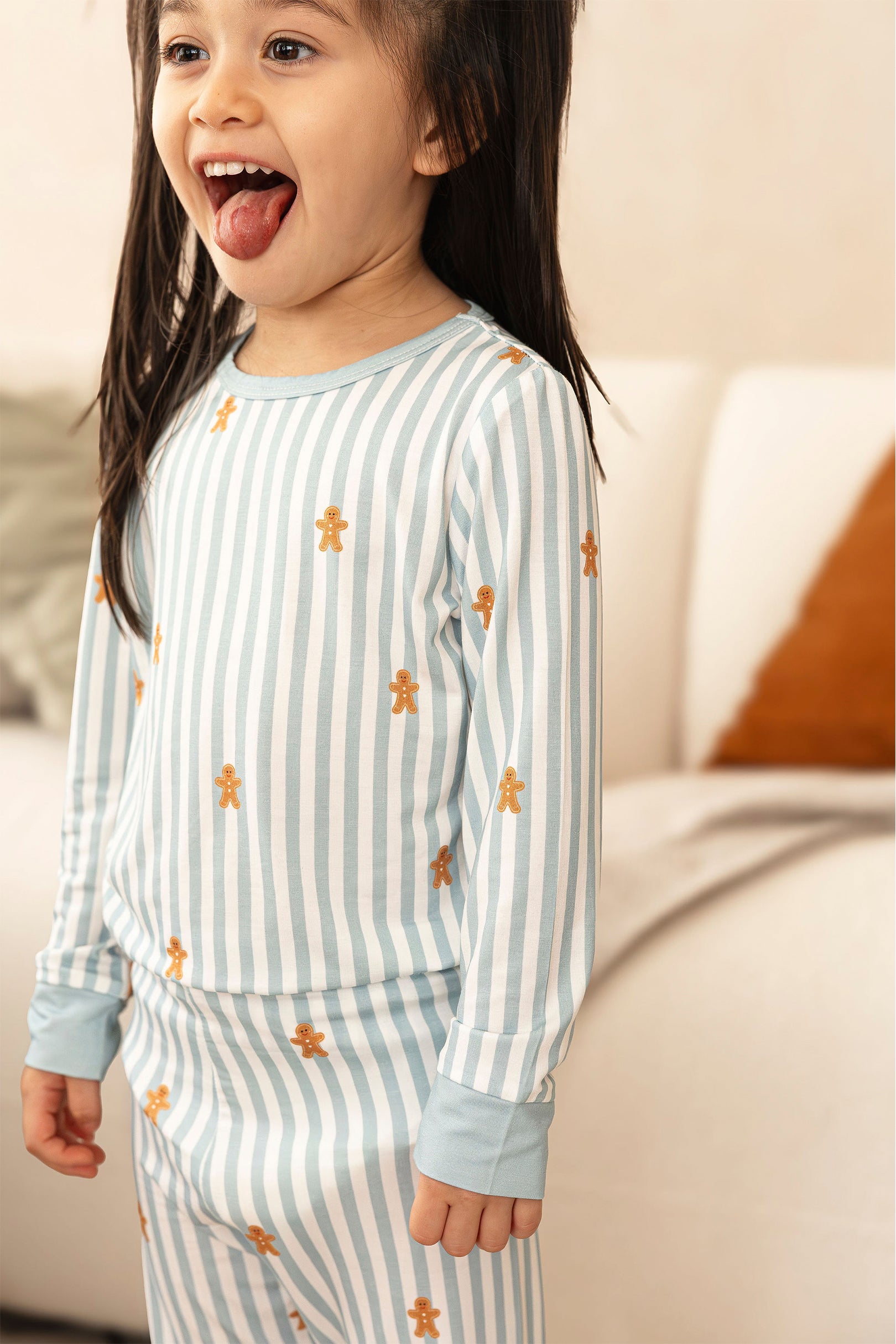 Kids Long Pyjamas Set in Gingerbread Lane