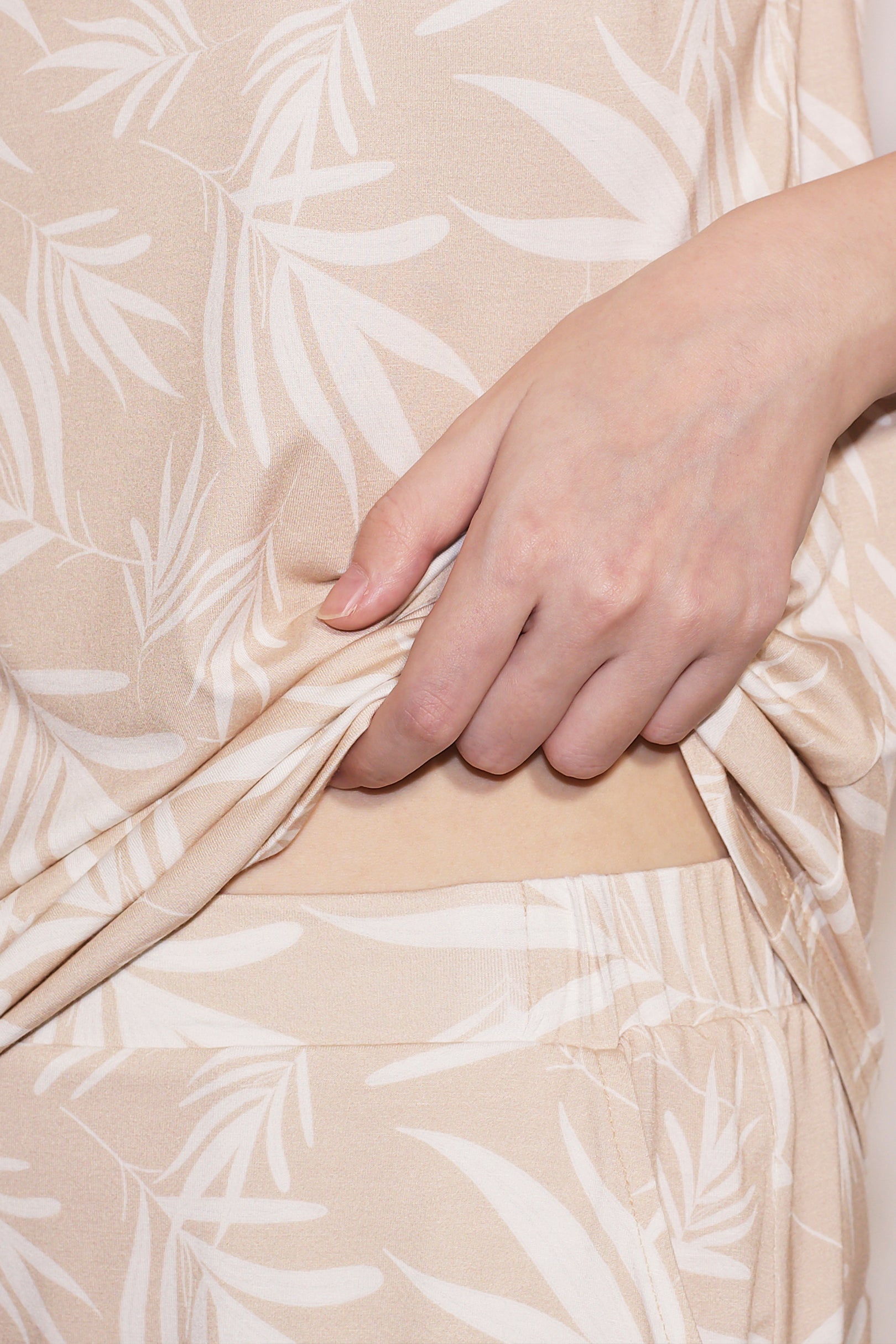 Offline Shorts (Tank) in Tropics