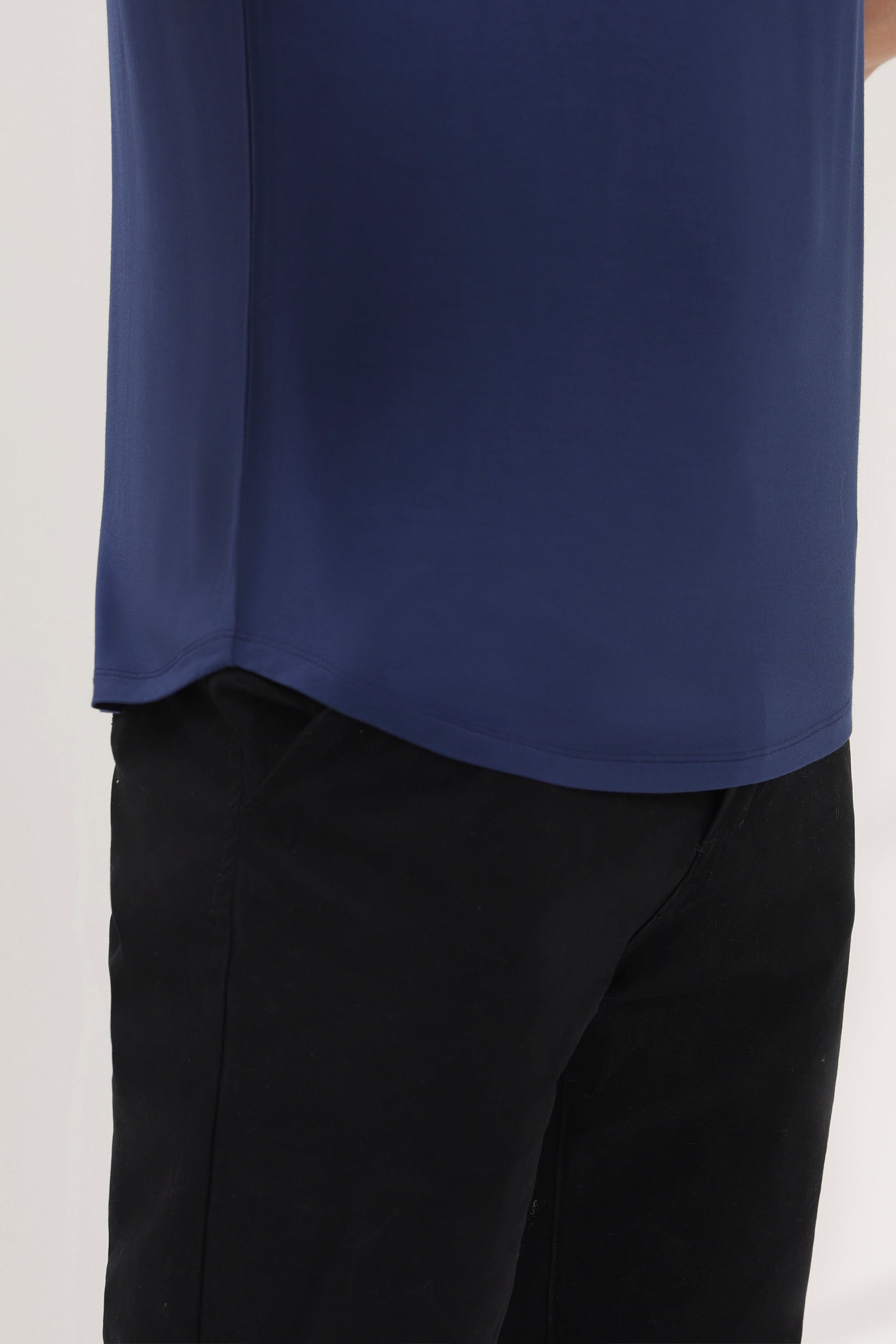Men's Lounge Tee in Midnight Blue