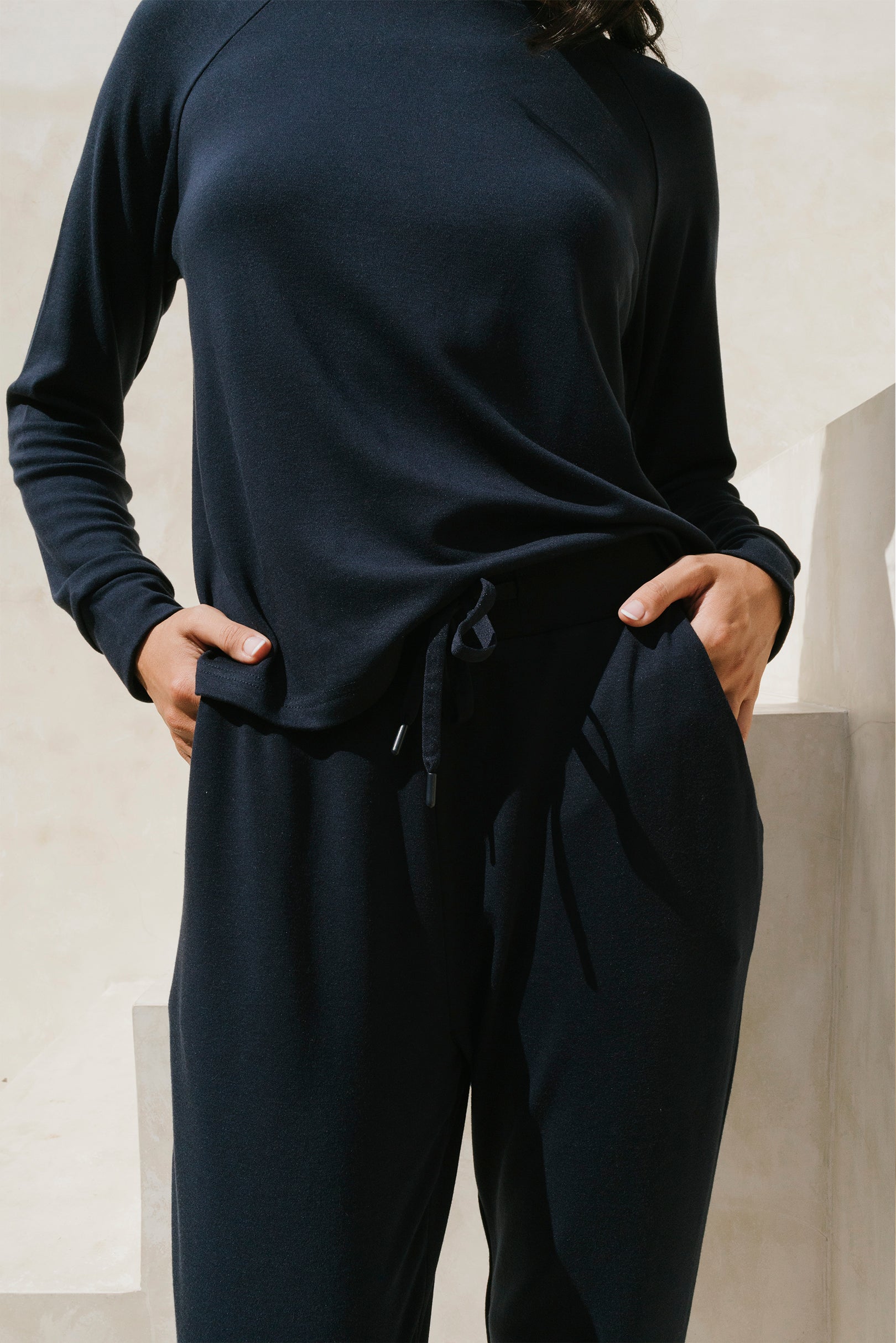 AirMode Pullover Crew in Noir