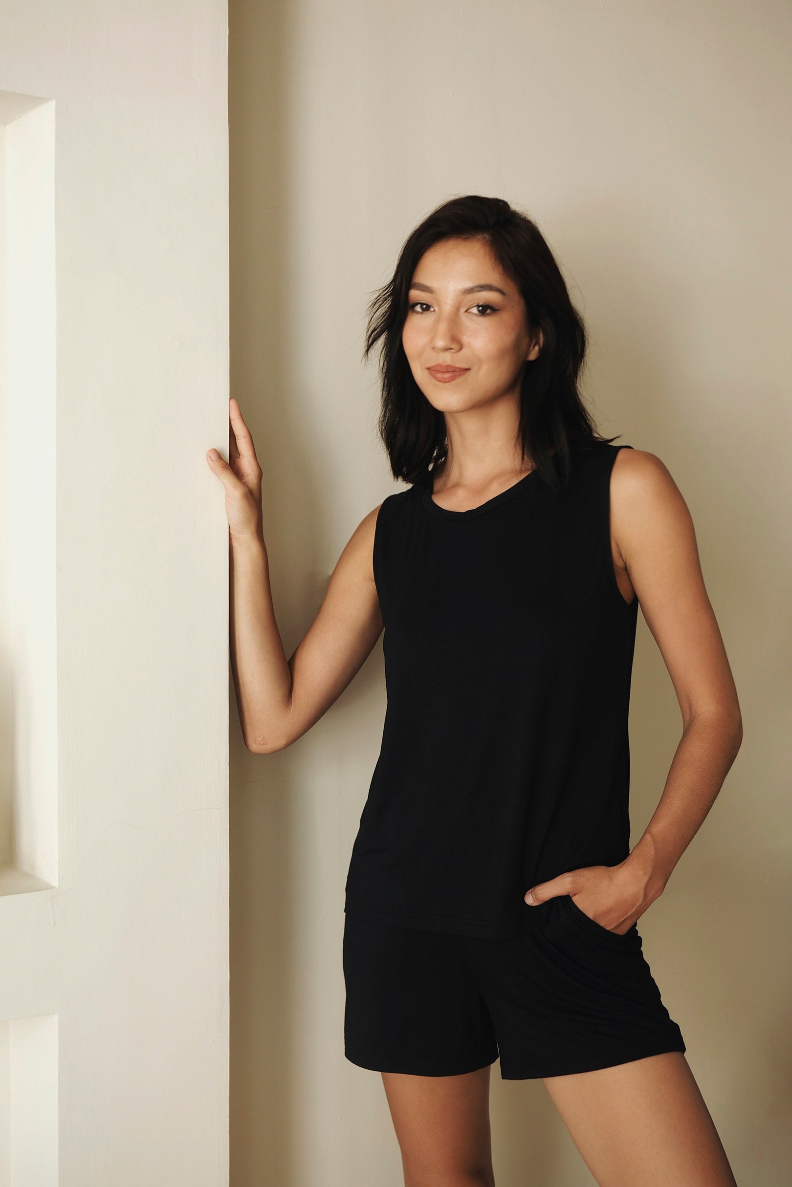 Offline Tank Top in Noir