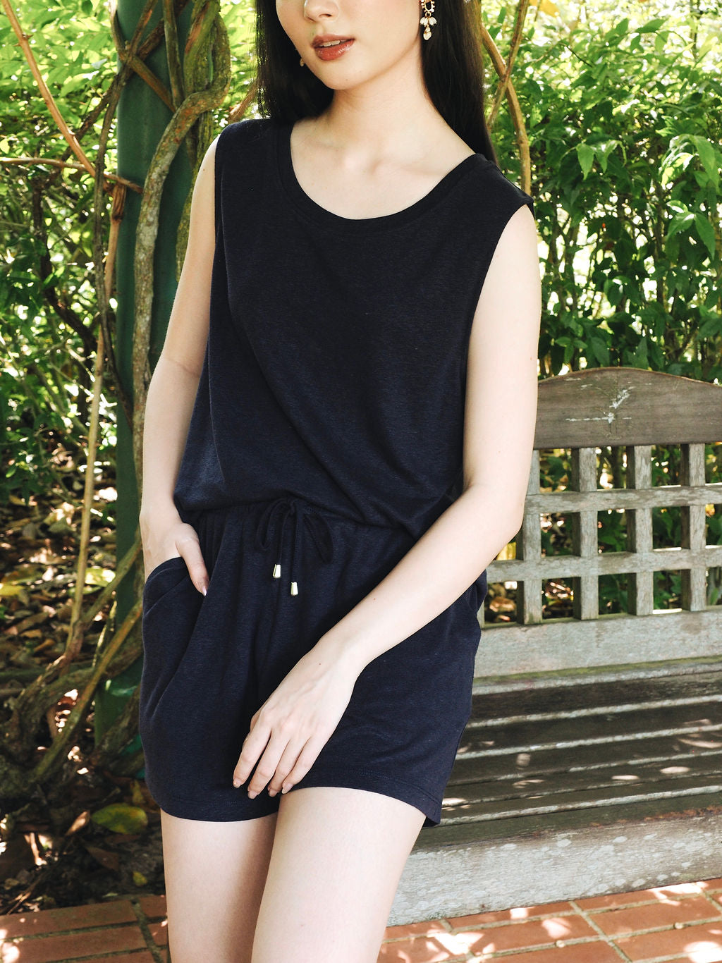 Bamboo-Linen Tank Top in Midnight Blue