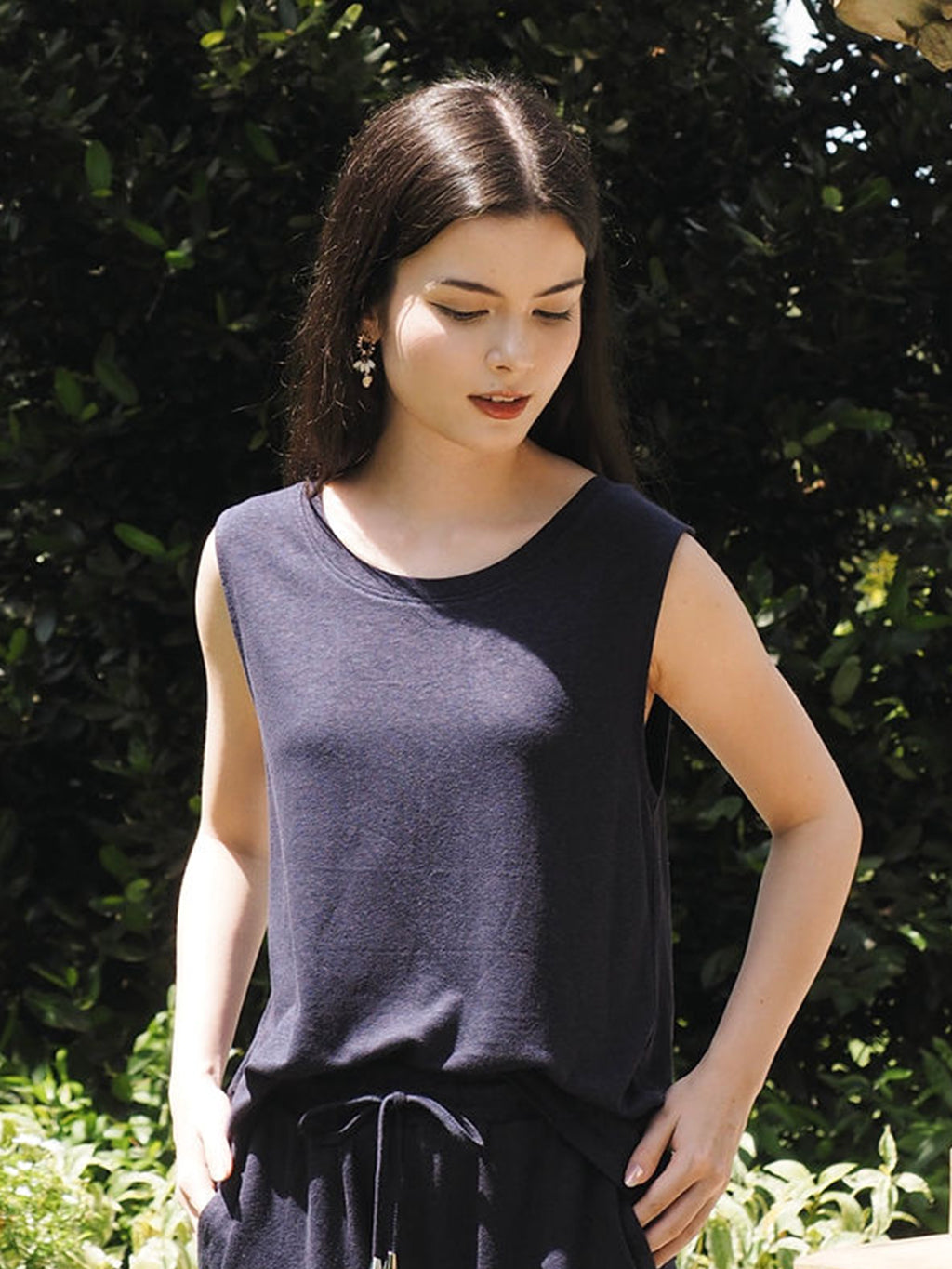 Bamboo-Linen Tank Top in Midnight Blue