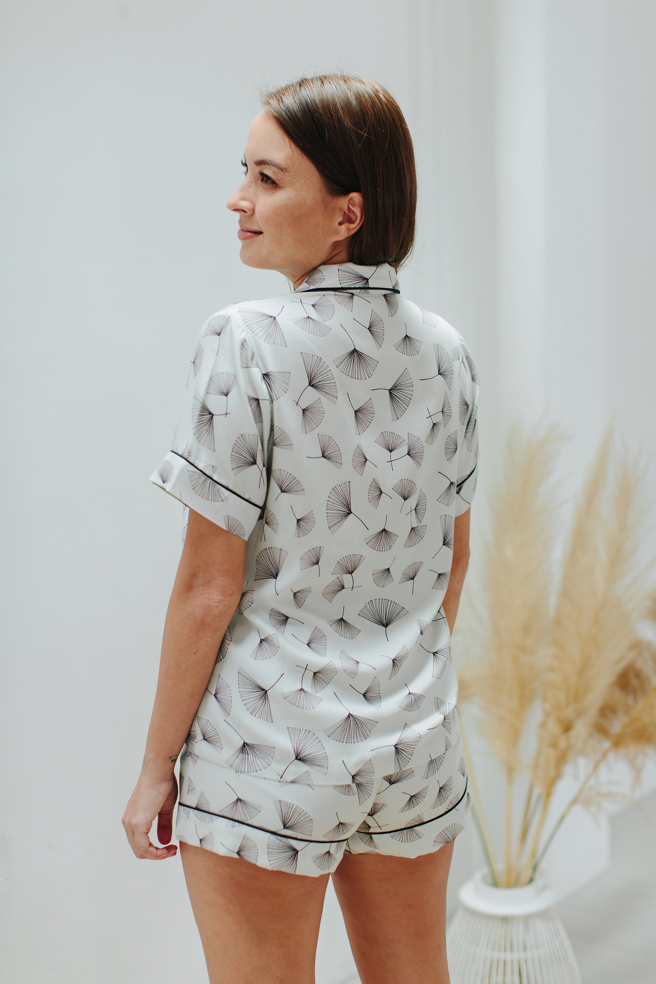 THE SIGNATURE PYJAMAS SET in Dandelion