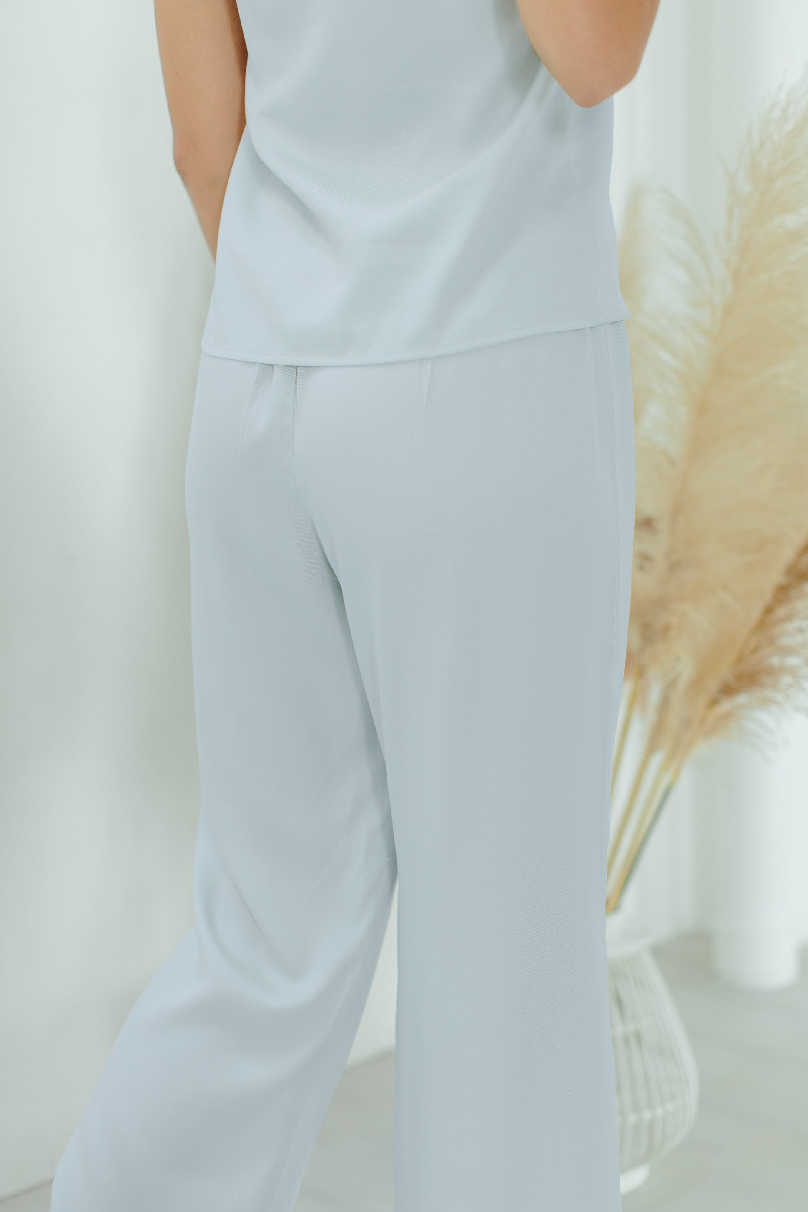 SIGNATURE PANTS in Slate Blue