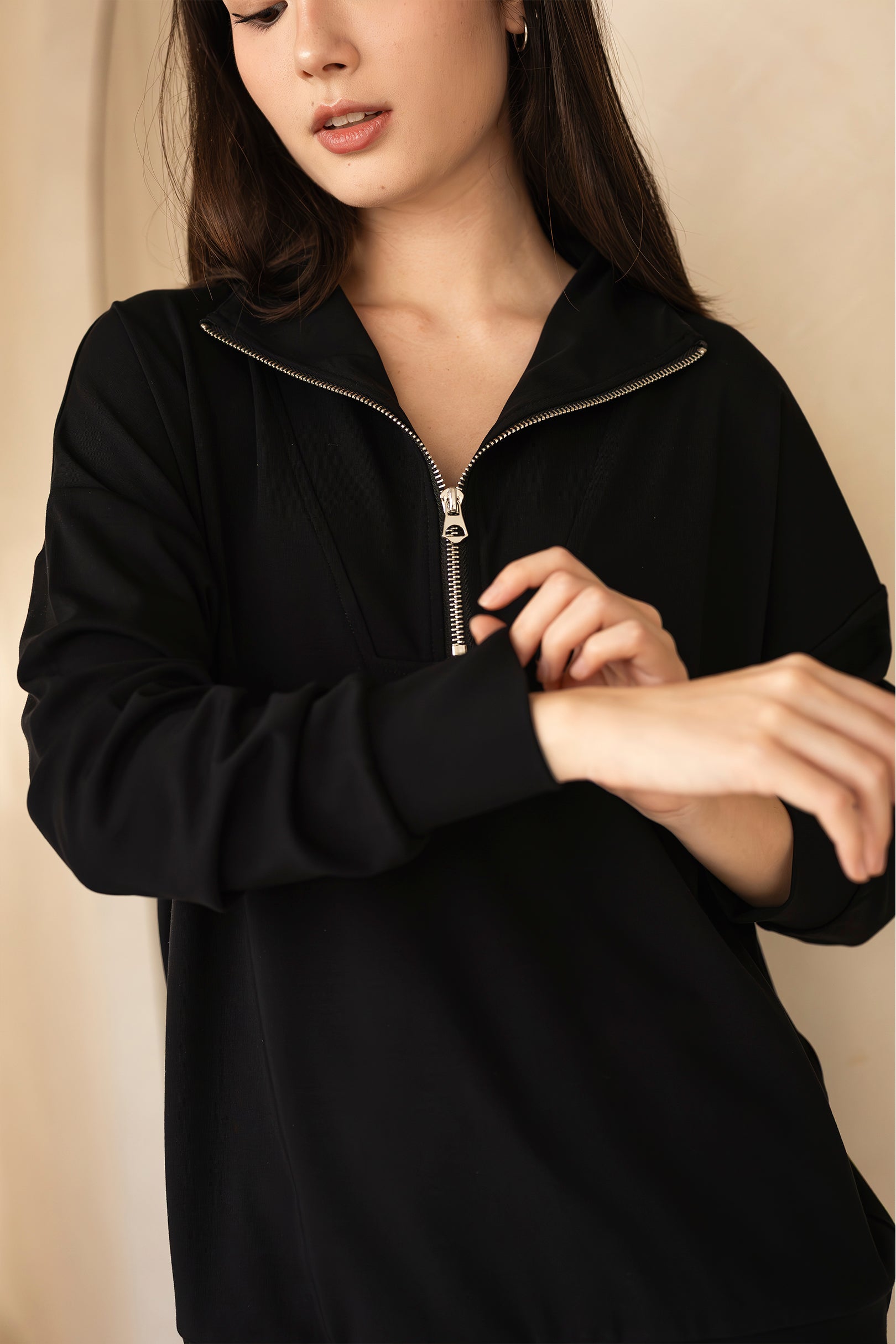 AirMode Half-Zip Sweater in Noir