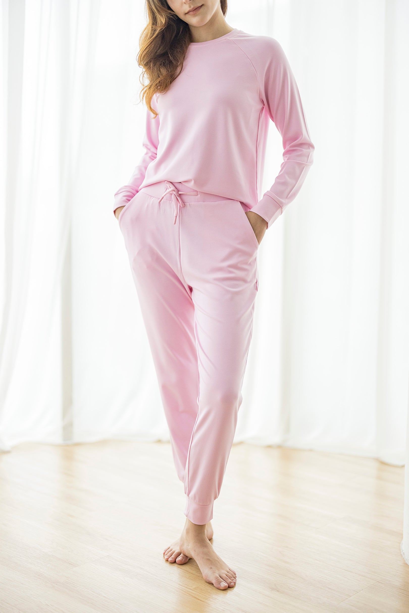 AirMode Jogger Pants in Bubblegum Pink