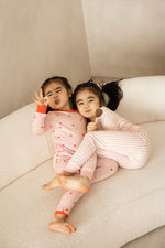 Load image into Gallery viewer, Kids Long Pyjamas Set in Hearts
