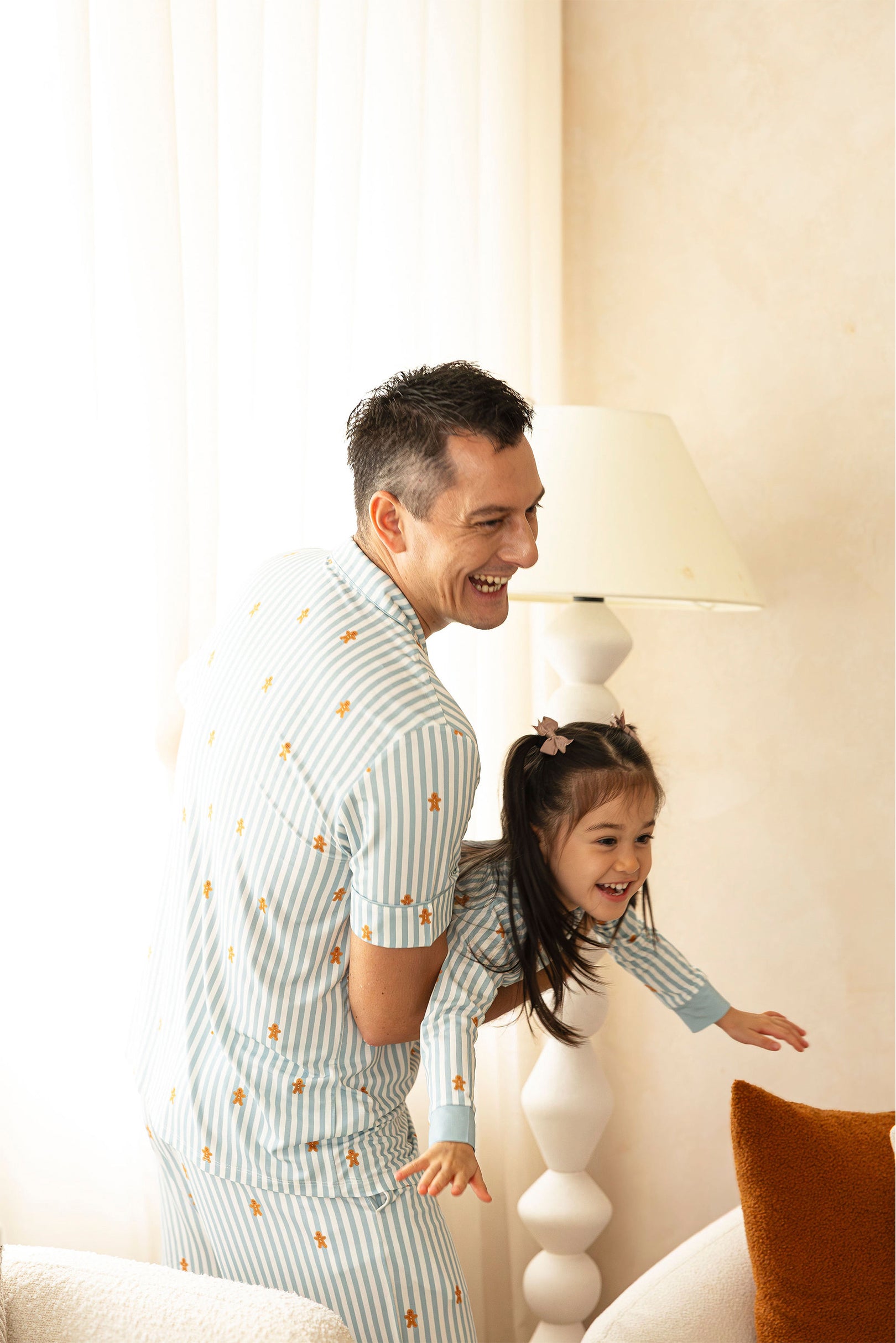 Men's Signature Pyjamas Shirt in Gingerbread Lane